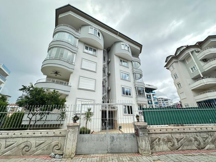 Image No.27-3 Bed Apartment for sale