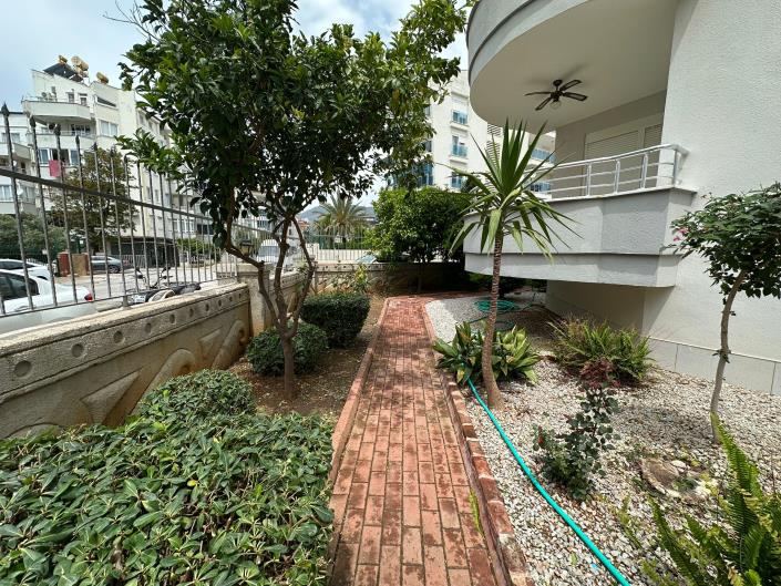 Image No.29-3 Bed Apartment for sale
