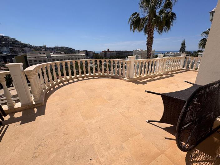 Image No.21-6 Bed Village House for sale