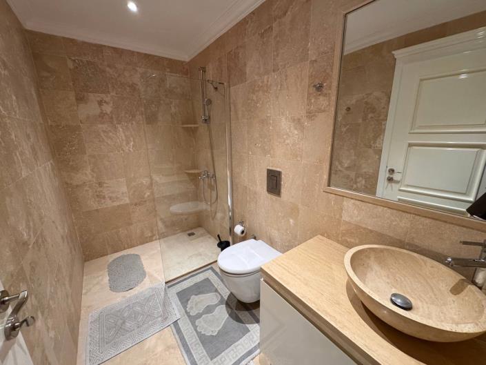 Image No.24-6 Bed Village House for sale