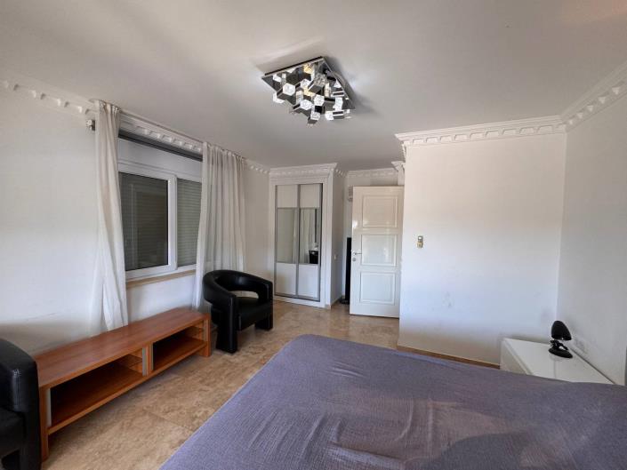 Image No.28-6 Bed Village House for sale