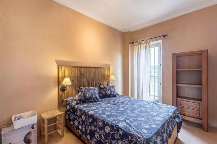 Image No.17-7 Bed Country House for sale