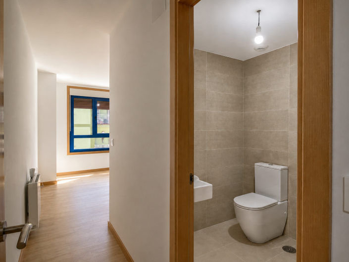 Image No.18-2 Bed Apartment for sale