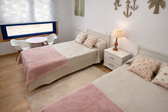 Image No.20-3 Bed Apartment for sale