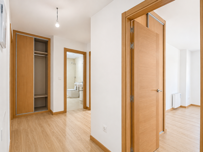 Image No.26-2 Bed Apartment for sale