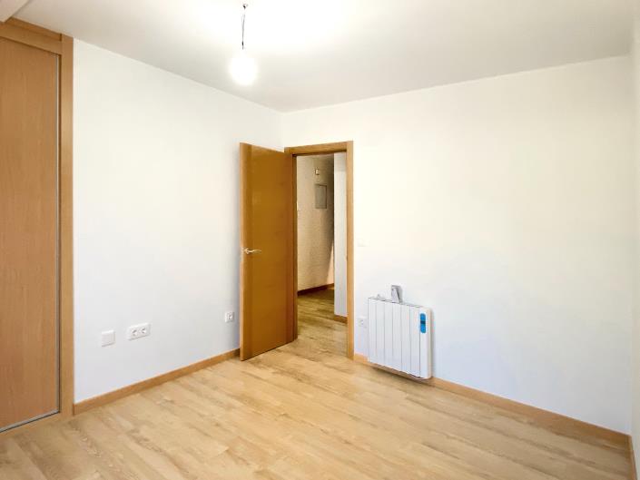 Image No.21-2 Bed Apartment for sale