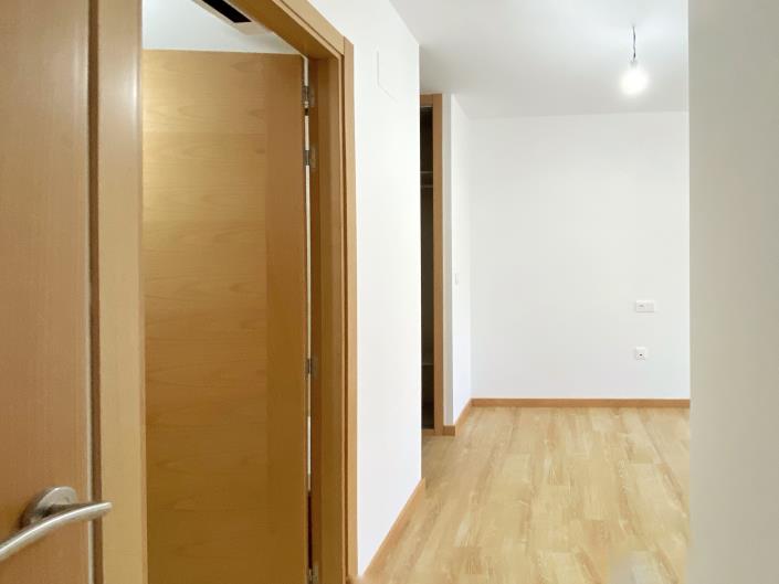 Image No.22-2 Bed Apartment for sale