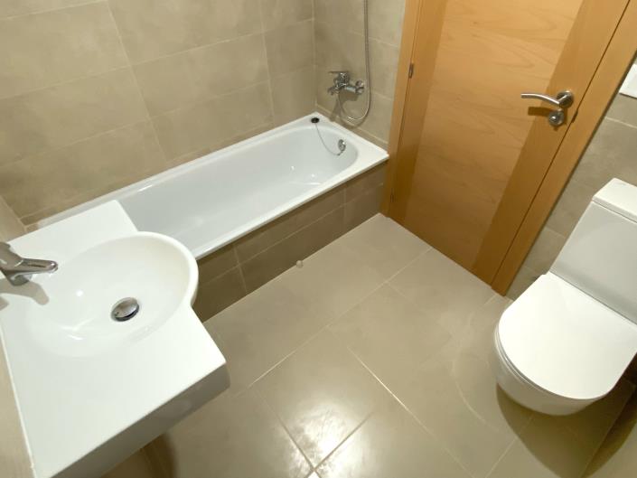 Image No.26-2 Bed Apartment for sale