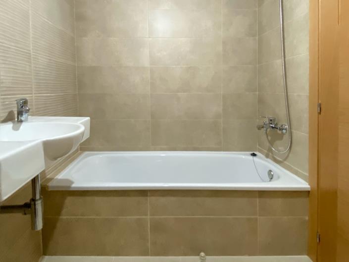 Image No.28-2 Bed Apartment for sale