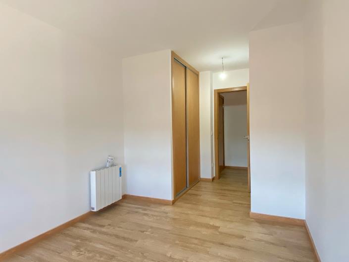 Image No.21-2 Bed Apartment for sale