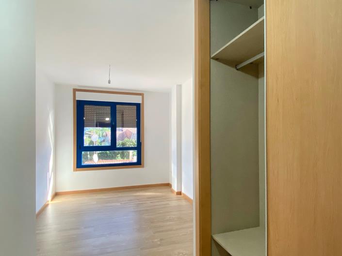 Image No.23-2 Bed Apartment for sale