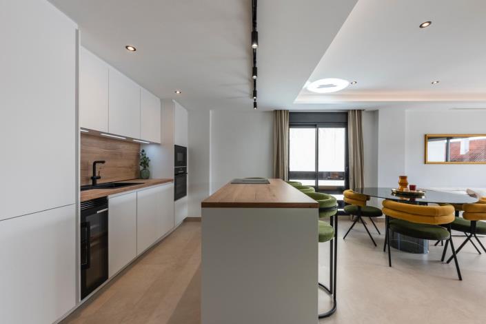 Image No.16-3 Bed Apartment for sale