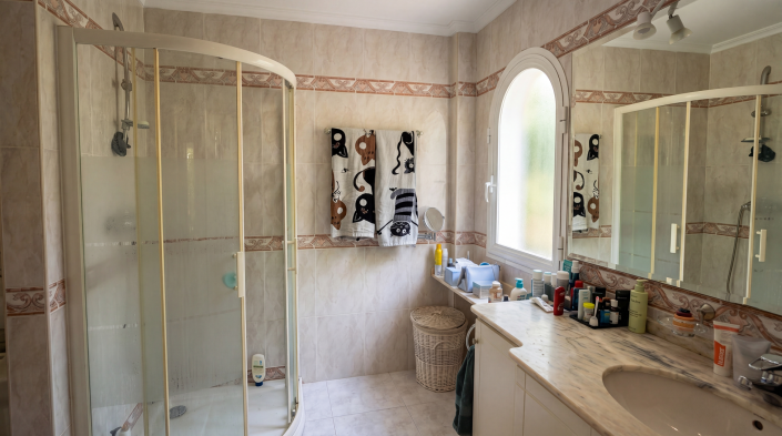 Image No.17-4 Bed House/Villa for sale