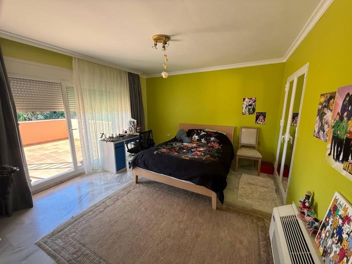Image No.22-4 Bed House/Villa for sale