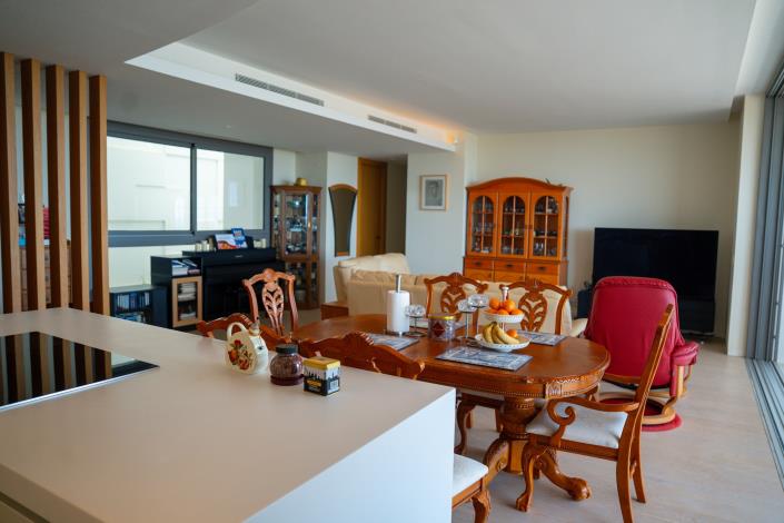 Image No.17-3 Bed Apartment for sale