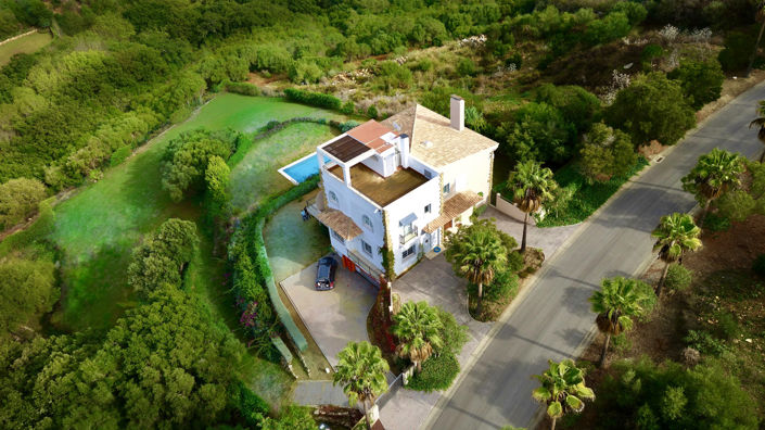 Image No.2-7 Bed Villa for sale