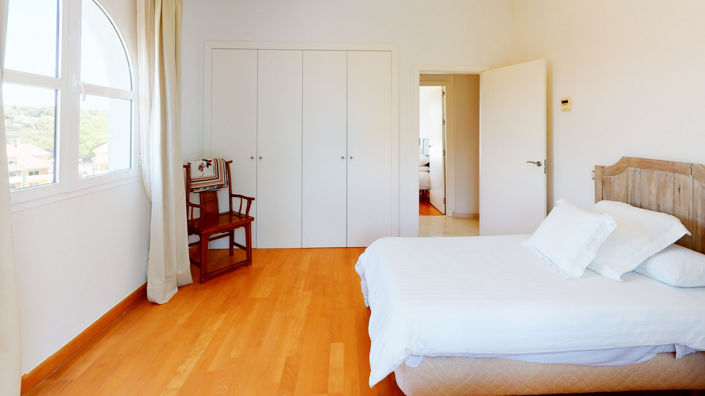Image No.24-7 Bed Villa for sale