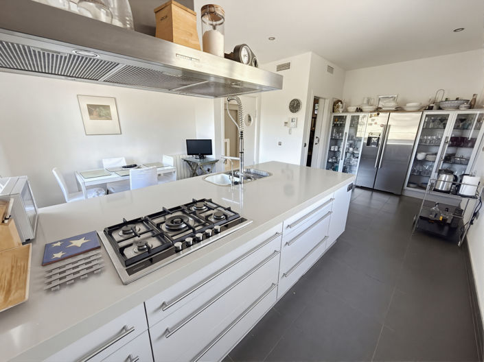 Image No.50-7 Bed Villa for sale