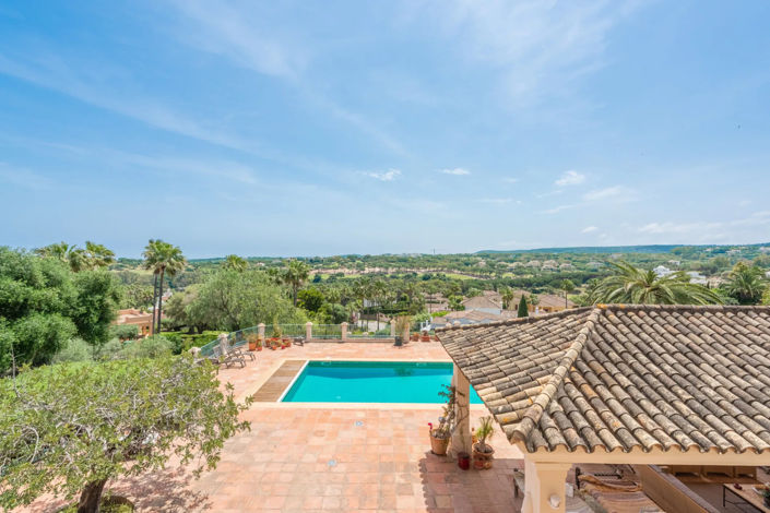Image No.10-9 Bed Villa for sale