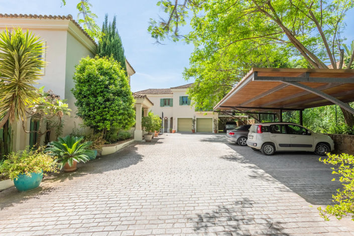 Image No.27-9 Bed Villa for sale