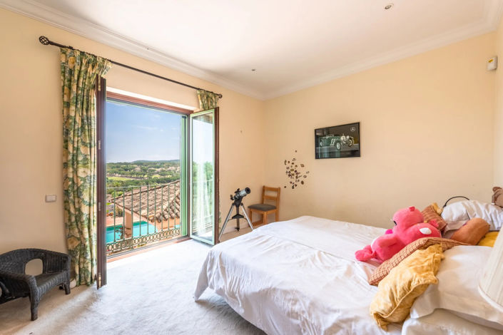 Image No.29-9 Bed Villa for sale