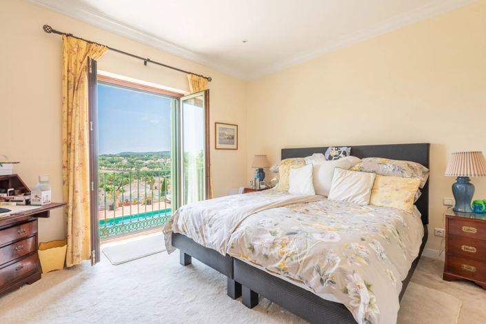 Image No.33-9 Bed Villa for sale
