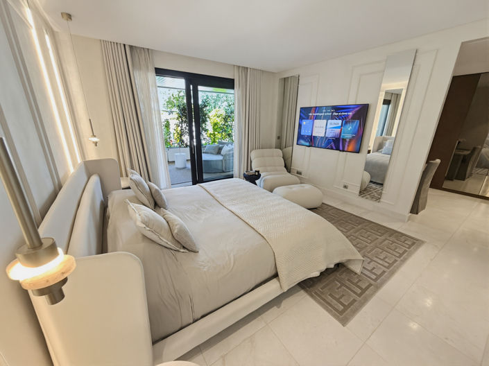 Image No.14-4 Bed Apartment for sale