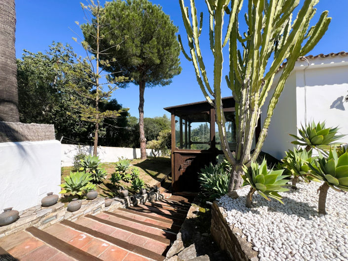 Image No.17-6 Bed Villa for sale