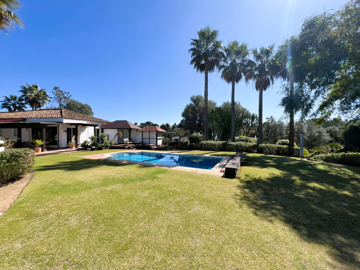 Image No.19-6 Bed Villa for sale