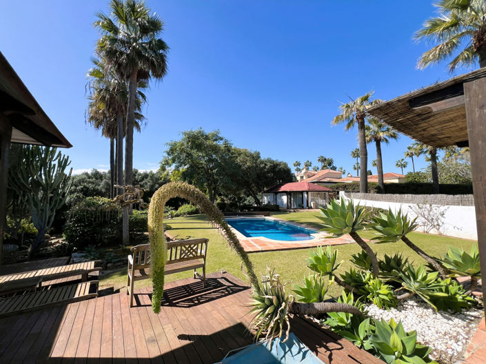 Image No.20-6 Bed Villa for sale