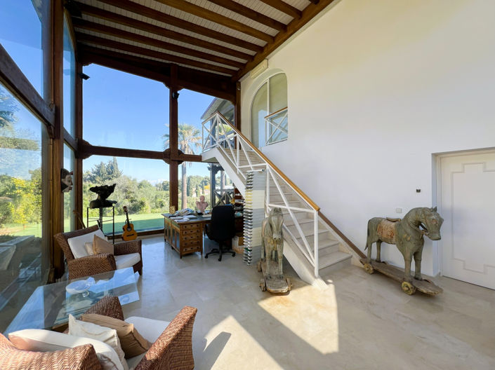 Image No.6-6 Bed Villa for sale