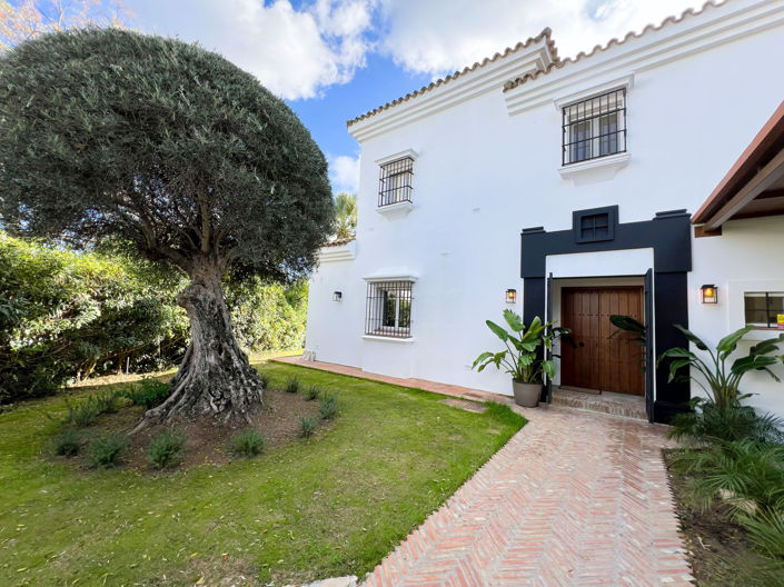 Image No.9-4 Bed Villa for sale