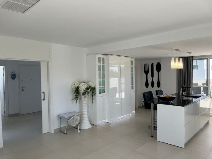Image No.8-3 Bed Penthouse for sale