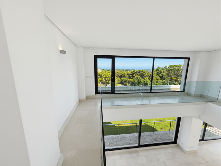 Image No.10-6 Bed Villa for sale