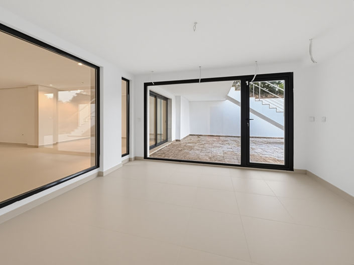Image No.16-6 Bed Villa for sale