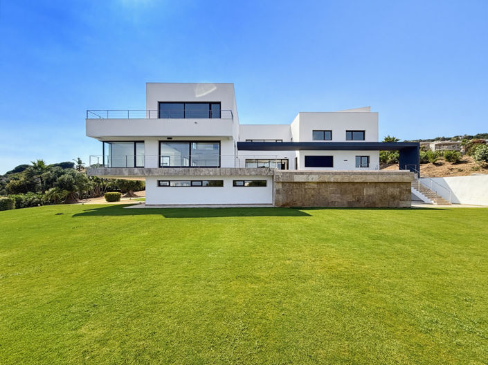 Image No.4-6 Bed Villa for sale