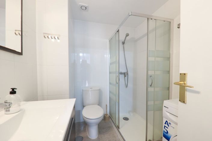 Image No.17-2 Bed Apartment for sale