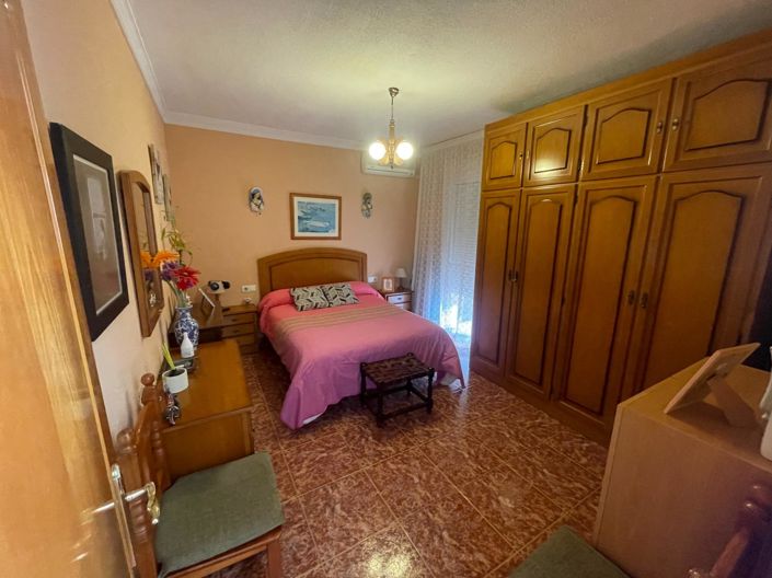 Image No.25-2 Bed Apartment for sale