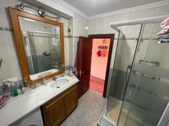 Image No.38-2 Bed Apartment for sale