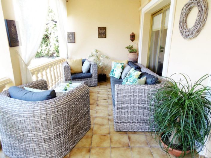 Image No.12-4 Bed Semi-Detached for sale