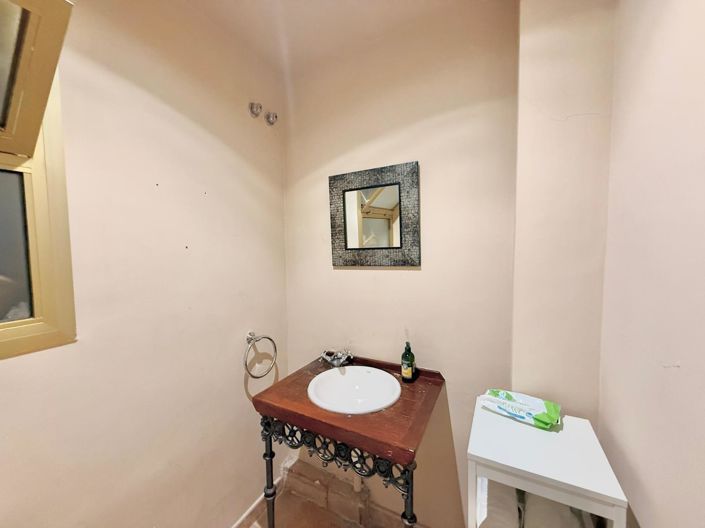 Image No.26-4 Bed Semi-Detached for sale