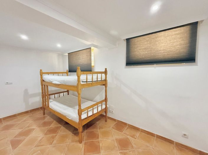 Image No.31-4 Bed Semi-Detached for sale