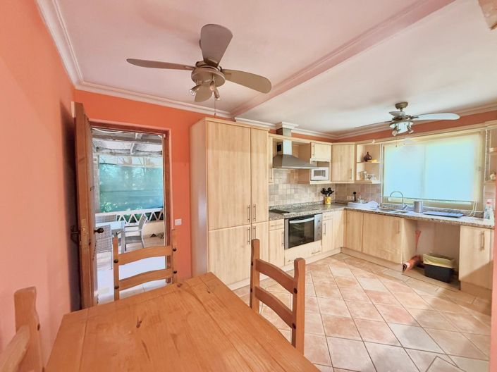 Image No.8-4 Bed Semi-Detached for sale