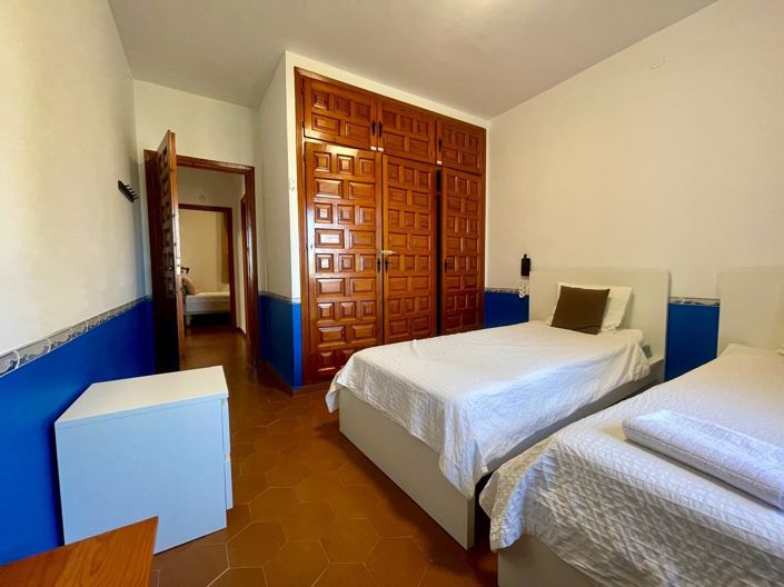 Image No.30-3 Bed Villa for sale