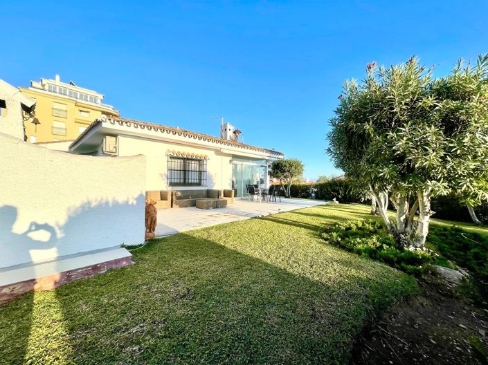 Image No.35-3 Bed Villa for sale