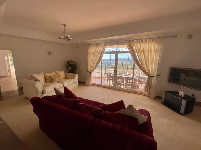 Image No.10-5 Bed Villa for sale