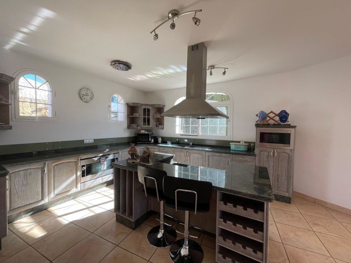 Image No.14-5 Bed Villa for sale