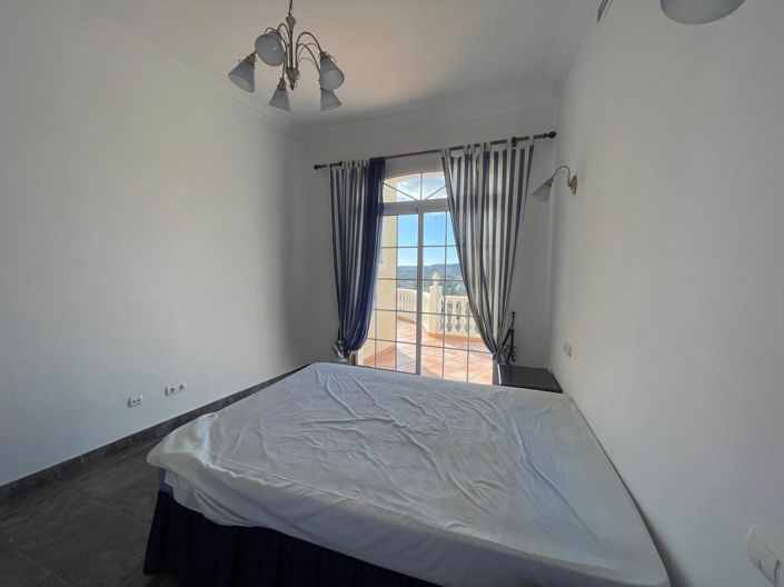 Image No.29-5 Bed Villa for sale