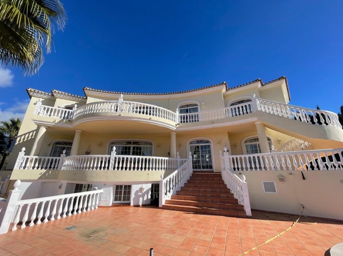 Image No.4-5 Bed Villa for sale