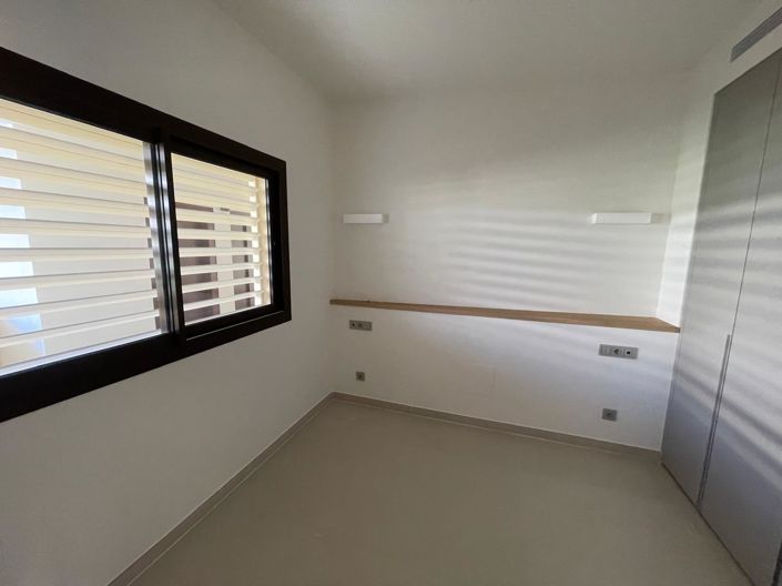 Image No.21-2 Bed Apartment for sale